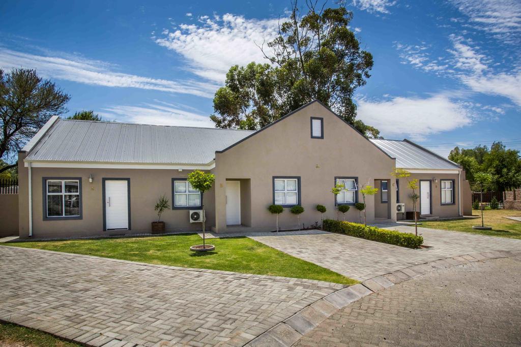 El Dorado 65 Luxury Self Catering Oudtshoorn Exterior foto